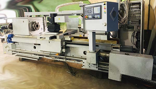 Загальний вигляд токарного верстата з ЧПУ 16М30Ф3 Загальний вигляд токарного верстата з ЧПУ 16М30Ф3